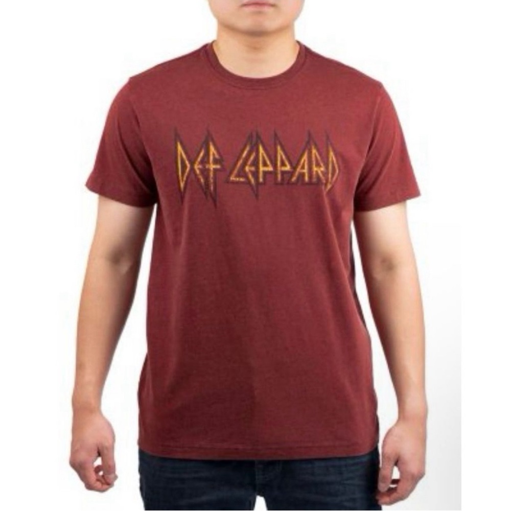 NWT Def Leppard Officially Licensed Mens Medium T-Shirt, Maroon Short Sleeve